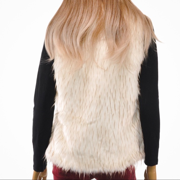 Hot & Delicious Faux Fur Vest Size L - Picture 5 of 12